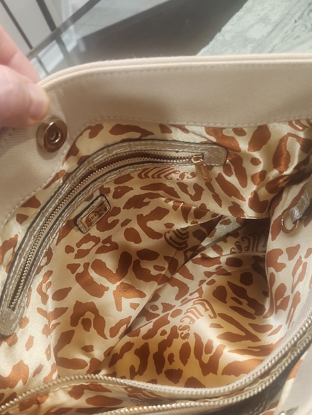 Guess Vintage Mixed Media Shoulder Tote Logo Bag - Picture 10 of 13